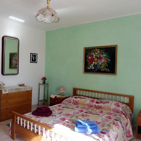 Casa Miriam - Appartamenti Vacanze فيلابوتزو الغرفة الصورة